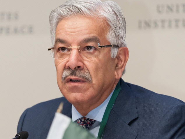 Pakistani minister comments weigh on oil