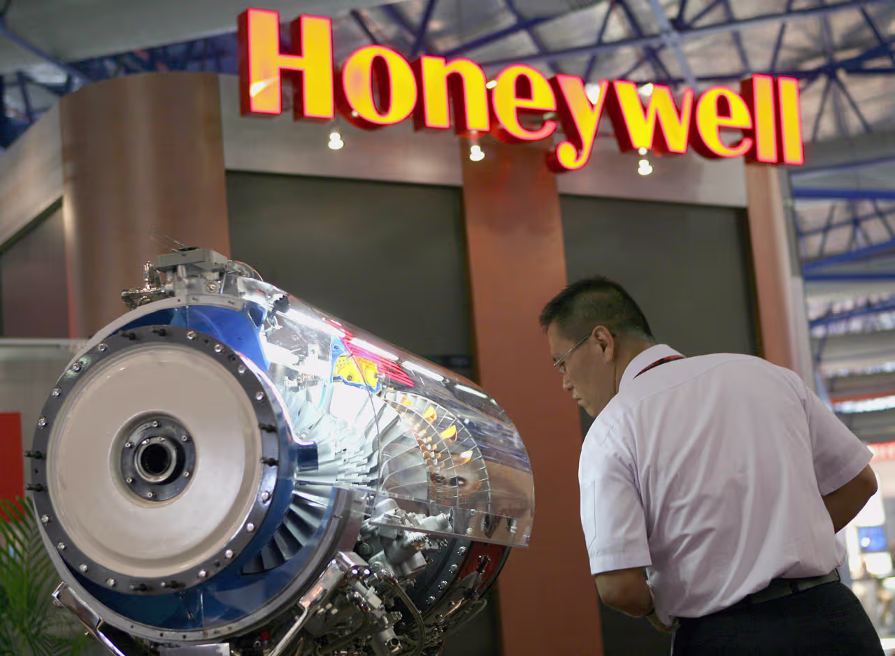 Honeywell Aerospace lands in Wall Street’s ‘penalty box’ after gloomy guidance triggers 21% stock selloff